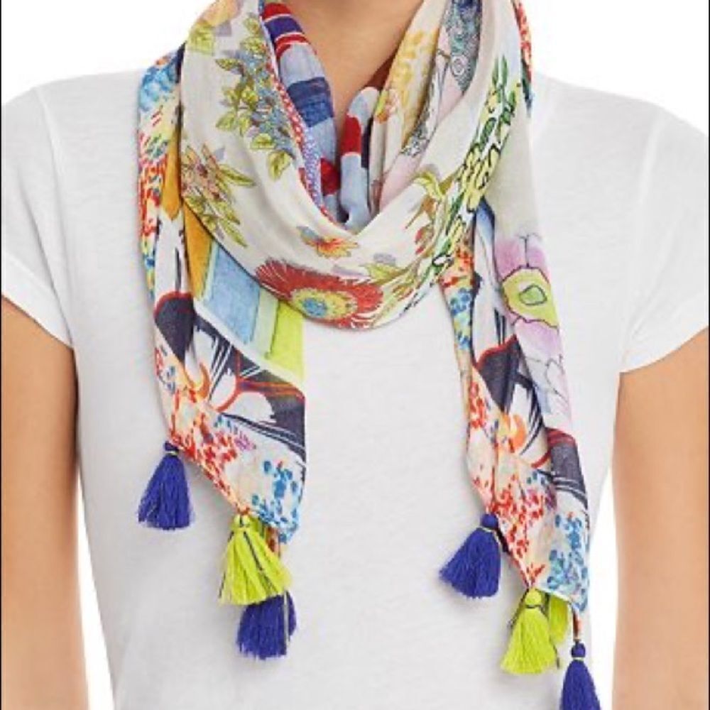 Echo
Patchwork-Print Scarf